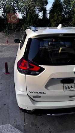 نيسان إكس تريل